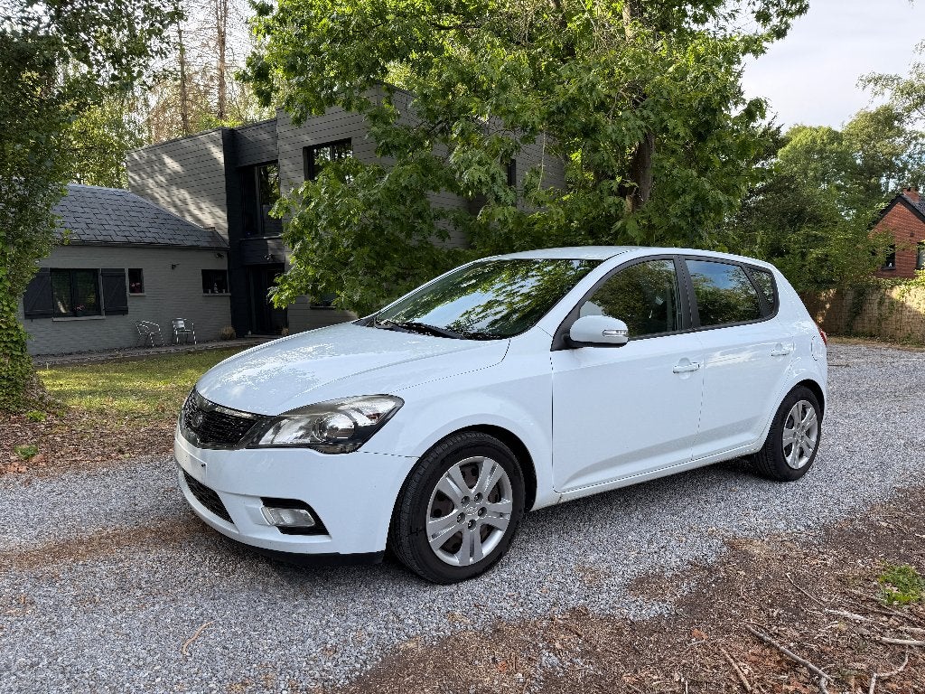 Kia cee'd 1.6 CRDi Spirit * A EMPORTER *, Autos, Kia, Euro 5, Entreprise, Noir, 5 portes