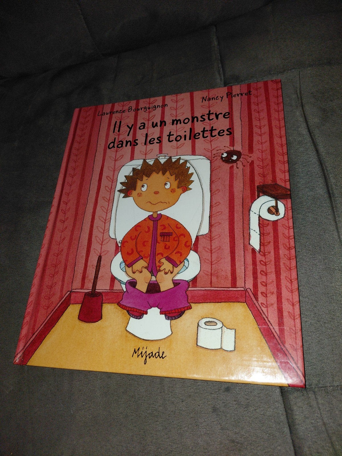 livre il y'à un monstre dans les toilettes, Enlèvement ou Envoi
