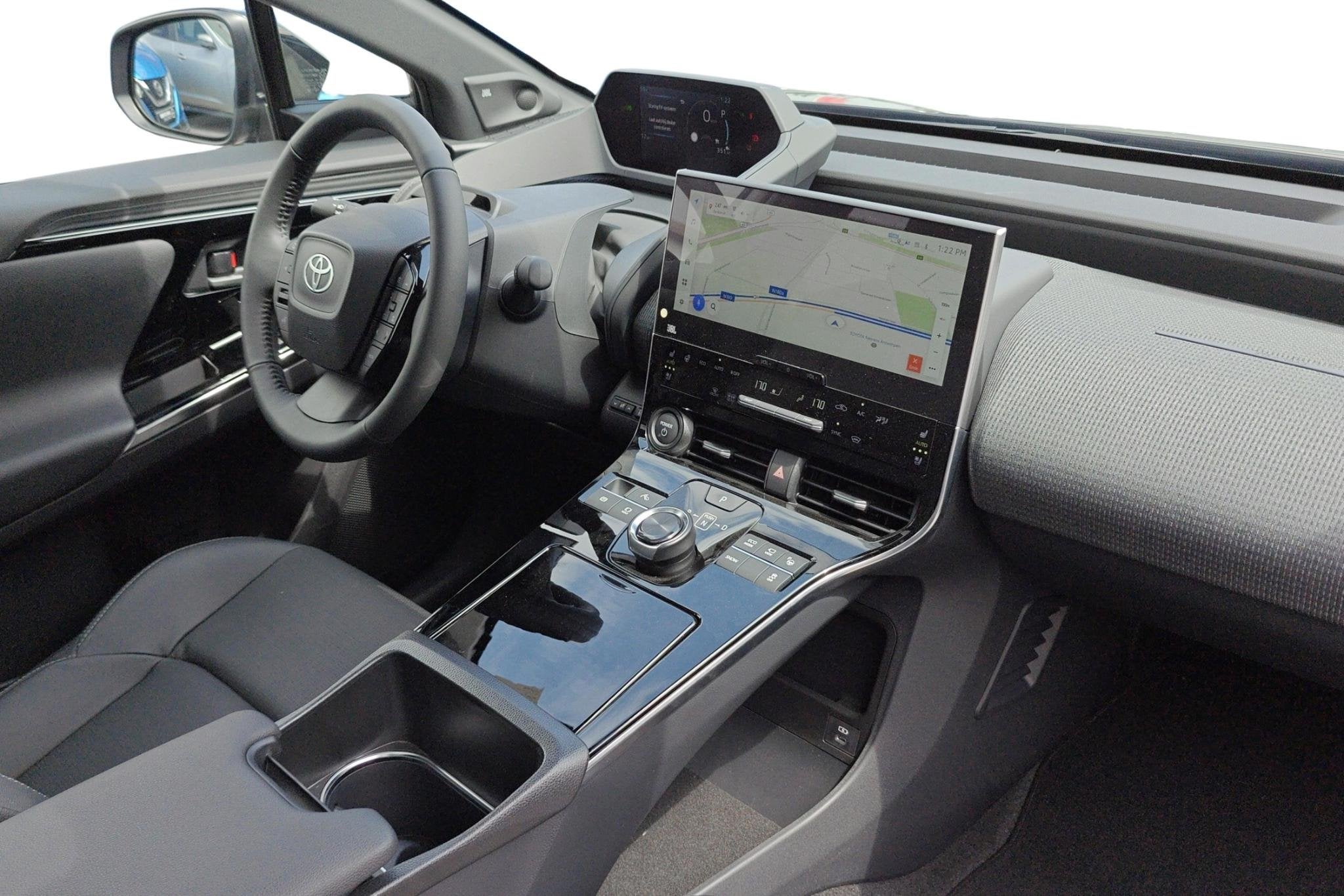 Toyota BZ4X 71.4 kWh 2WD Premium - DEMO, Autos, Toyota, Argent ou Gris, 750 kg, 71 kWh, Noir
