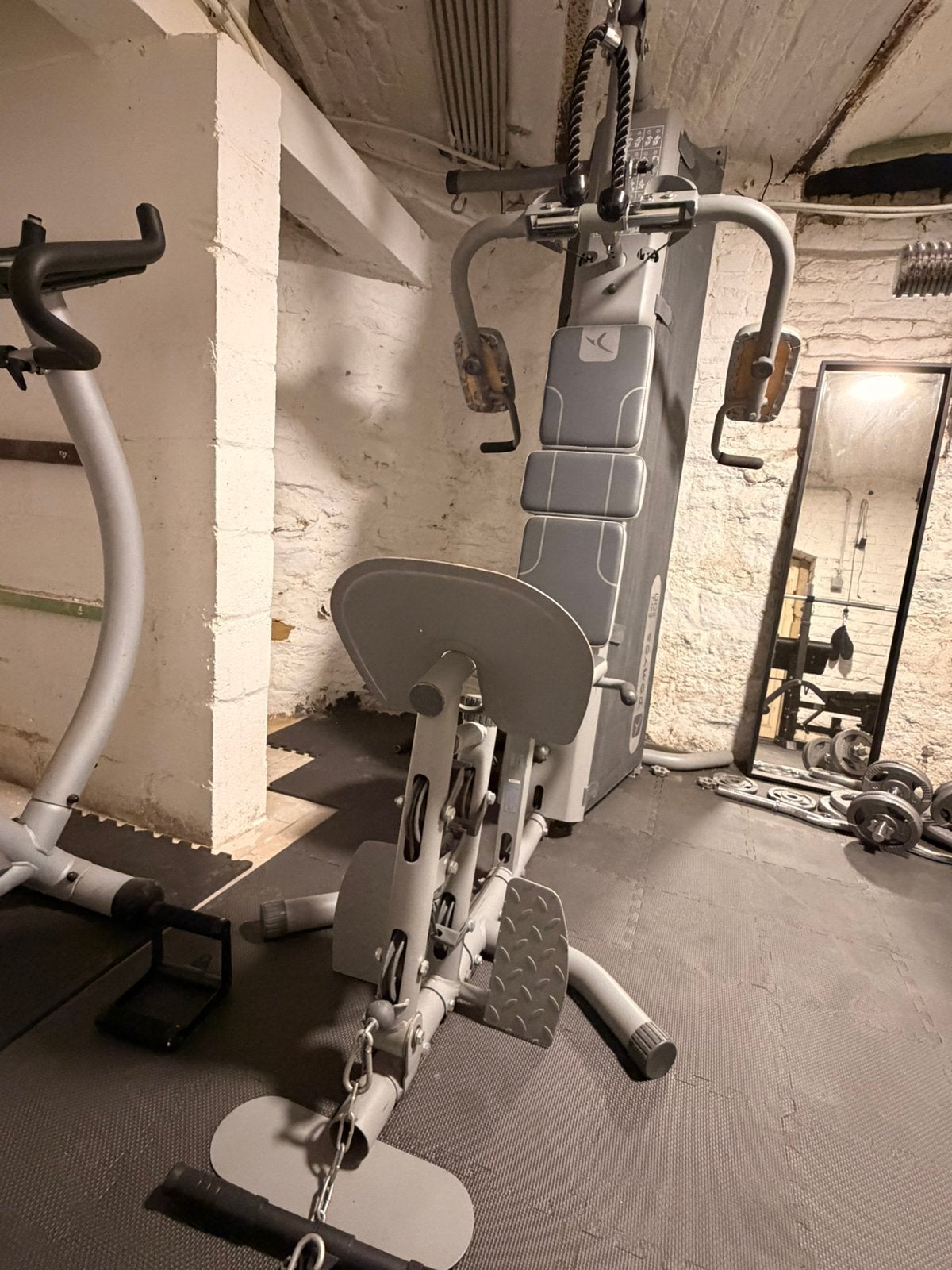 Station de musculation multifonction Domyos — très bon état, Enlèvement, Comme neuf, Bras