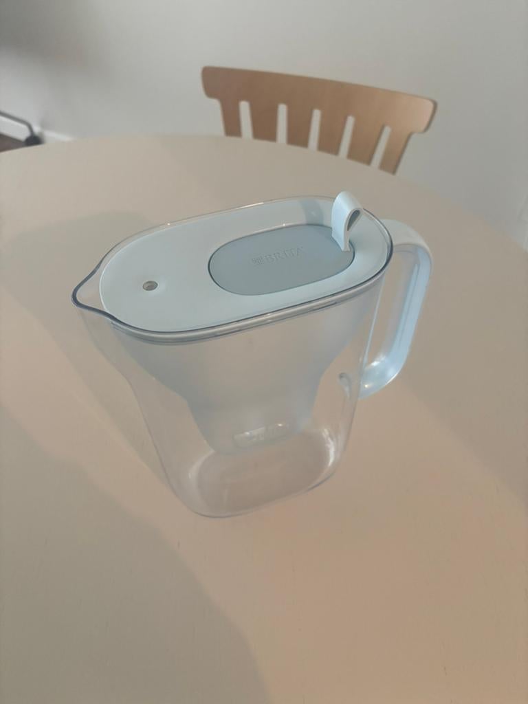 Waterfilterkan Groot BRITA, Ophalen of Verzenden, Zo goed als nieuw