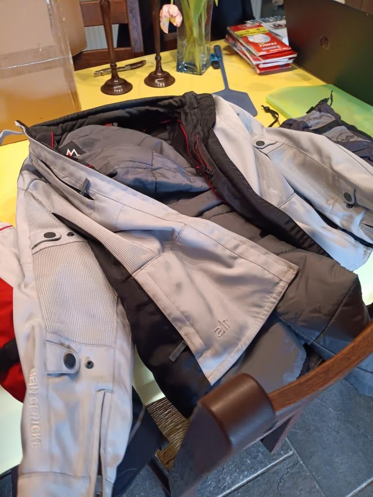 Motto vest.  maat 42., Motoren, Ophalen, Dames