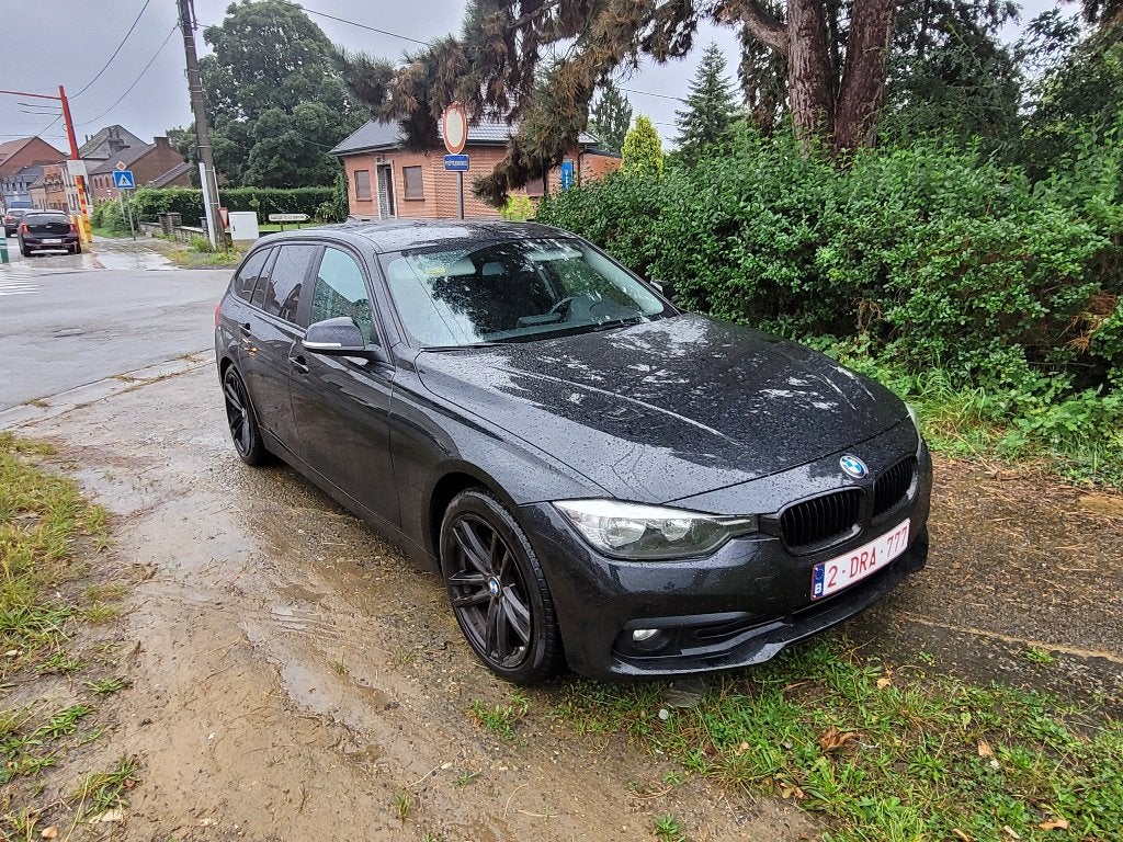 Bmw 318d, Auto's, BMW, Zwart, 5 deurs, Onderhoudsboekje, 3 Reeks