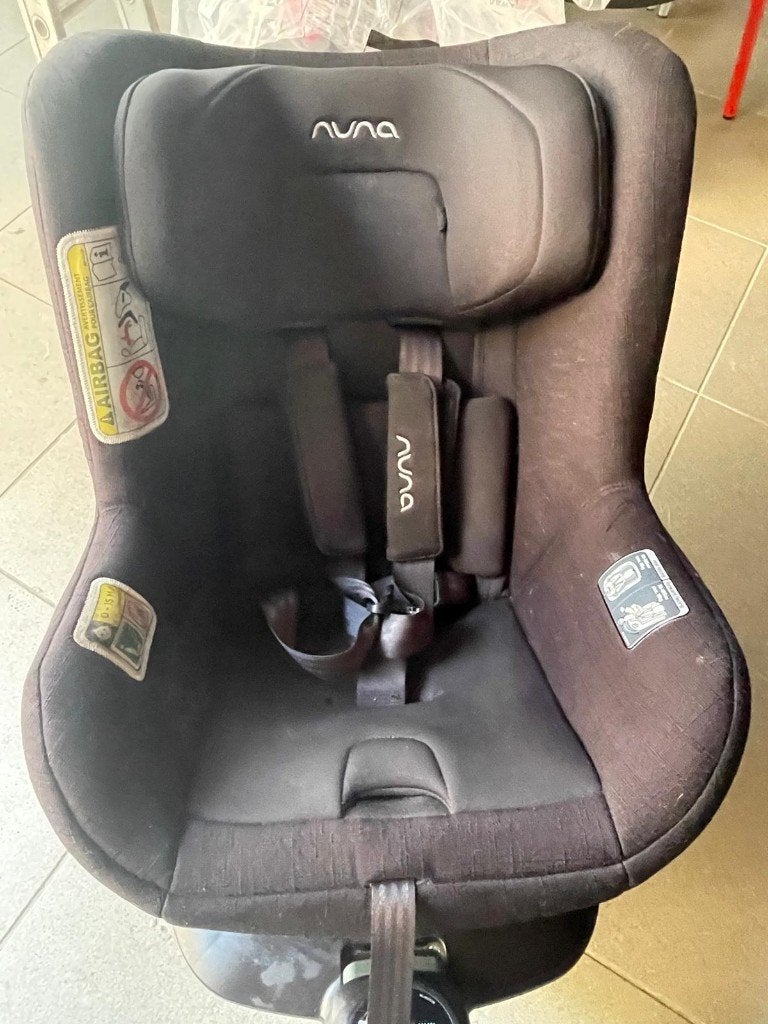 NUNA - Base + kinderzitje + babyzitje (nieuw +/- 800€), Kinderen en Baby's, Zo goed als nieuw, Afneembare rugleuning, Isofix, Ophalen