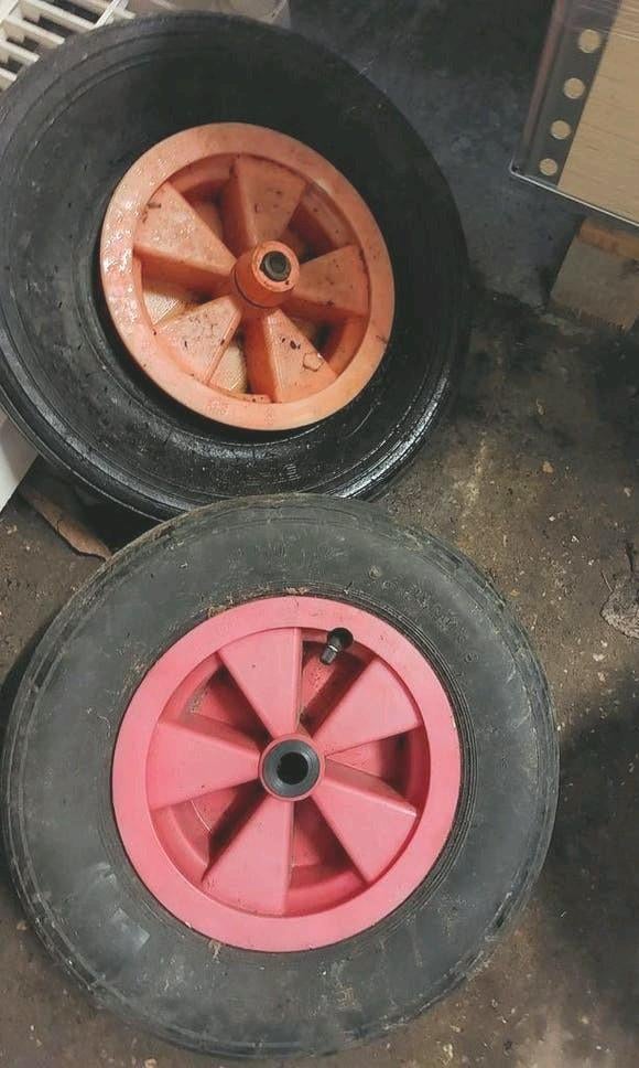 Roues de brouette, Enlèvement, Utilisé