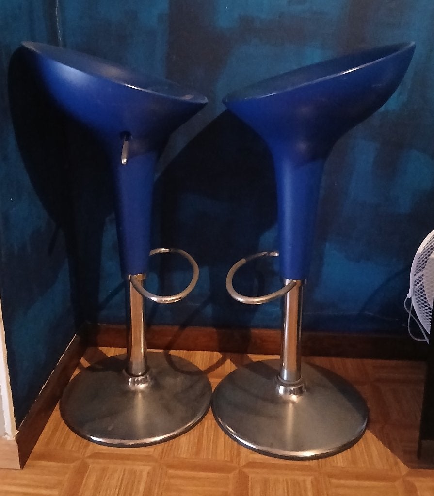 Blauwe magis barkrukken, Huis en Inrichting, Ophalen, Kunststof, 60 tot 90 cm, Zo goed als nieuw
