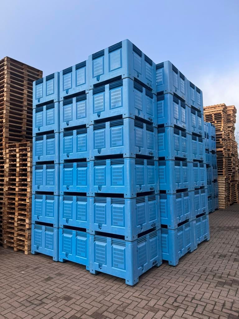Kunststof geperforeerde bakken 100x120 kubsche bakken, Ophalen, Zo goed als nieuw