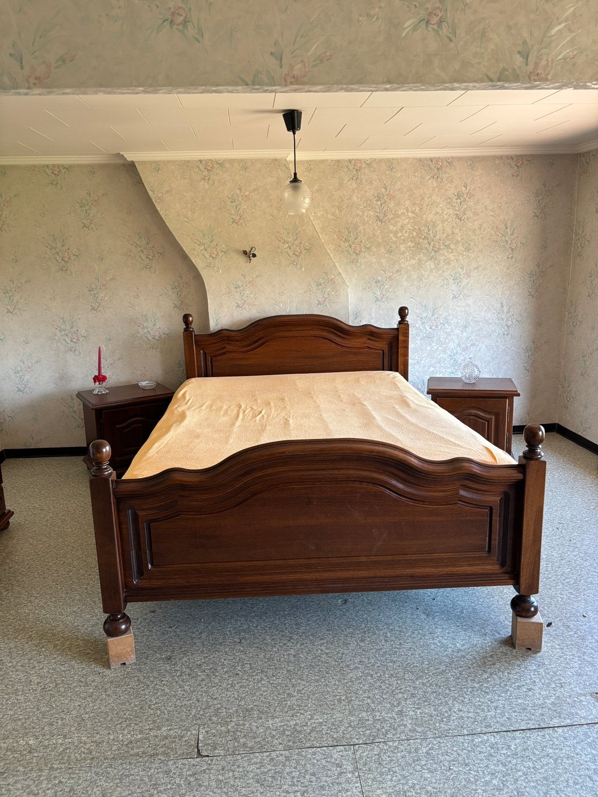 Complete klassieke massief houten slaapkamer, Ophalen