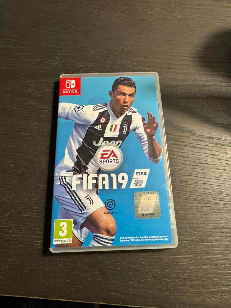 Fifa switch, Games en Spelcomputers, Ophalen of Verzenden, Zo goed als nieuw