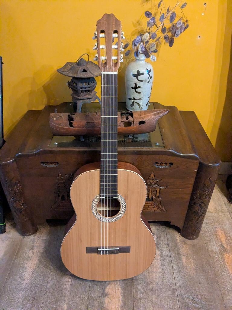 Juan Salvador 2C OP, Musique & Instruments, Instruments à corde | Guitares | Acoustiques, Enlèvement, Neuf, Guitare classique ou espagnole