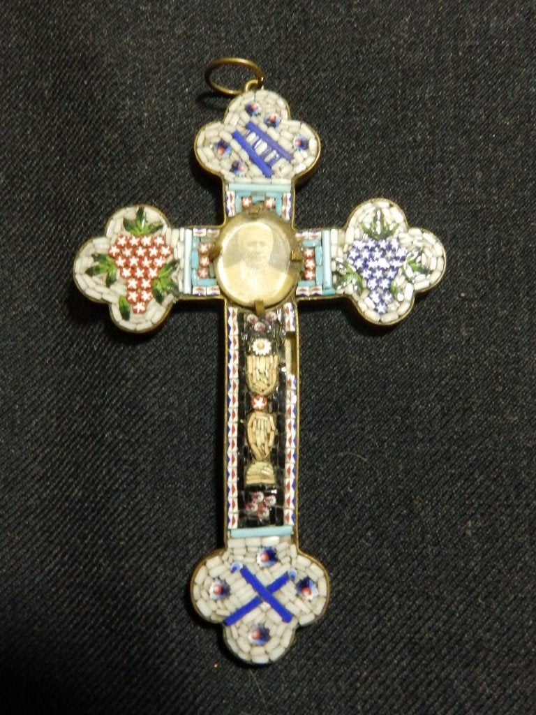 Croix italienne micro mosaïque Pie XI, Collections, Religion, Enlèvement ou Envoi, Utilisé, Bijoux, Christianisme | Catholique