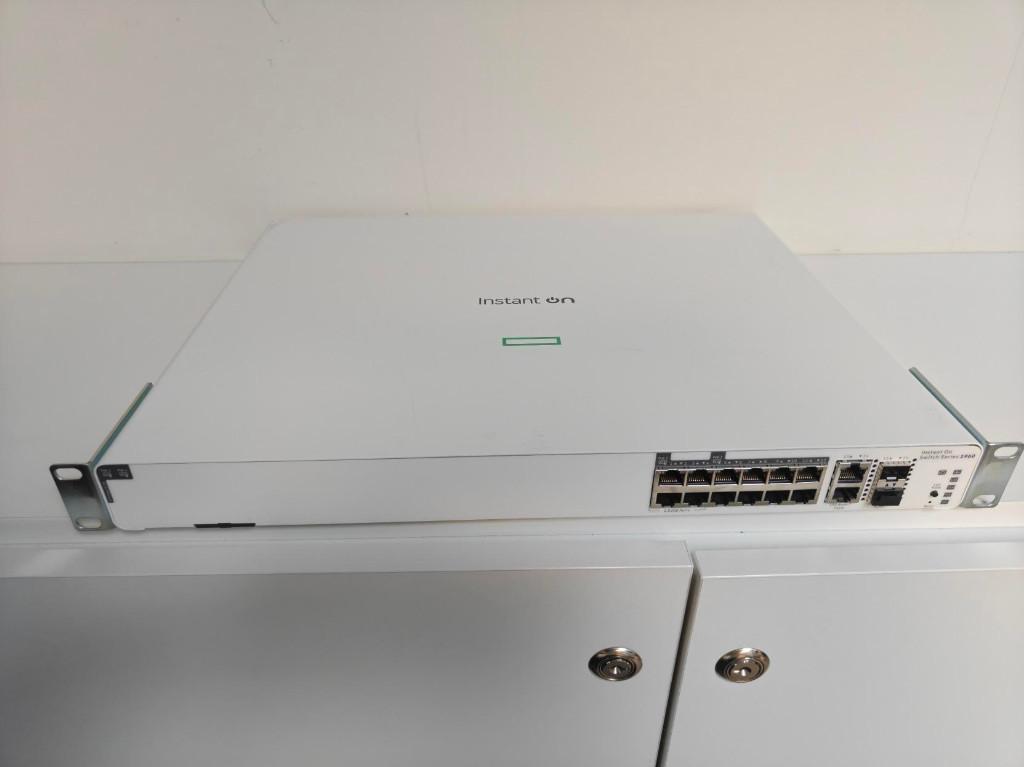 Aruba Instant On 1960 8x 1G /4x 2.5G /2x 10GB /2x SFP+ 480W, Ophalen of Verzenden, Zo goed als nieuw