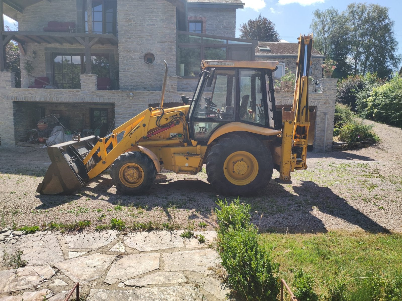 Tractopelle JCB 3CX, Enlèvement