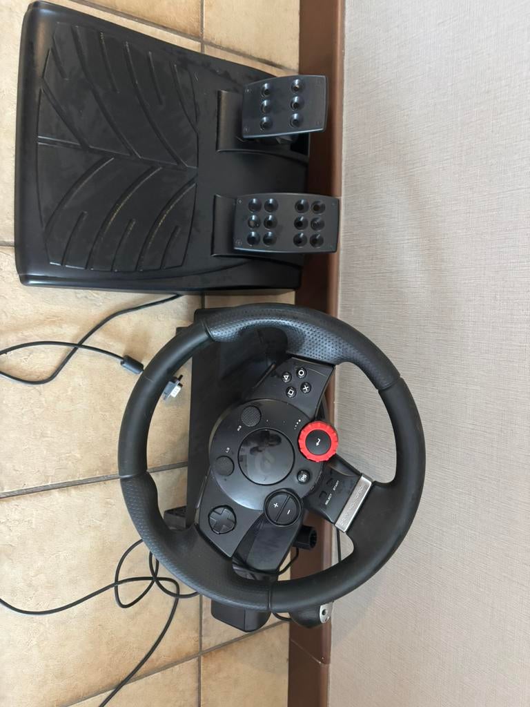 Logitech driving force gt + pedalen, Ophalen, Gebruikt