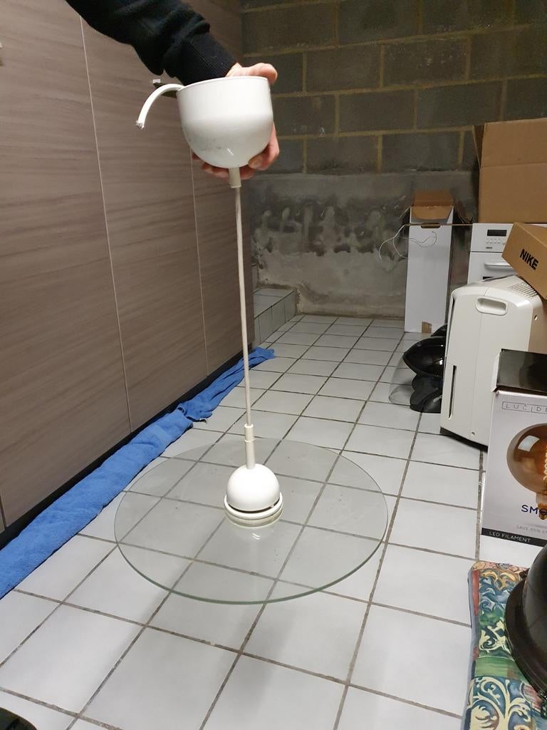 MODERNE GLAZEN RONDE HANGLAMP VOOR 20 EURO, Ophalen
