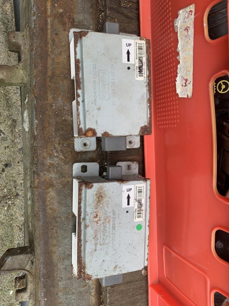 Ford mustang 2005 radio versterker, Auto diversen, Autoradio's, Gebruikt, -, -, Ophalen of Verzenden