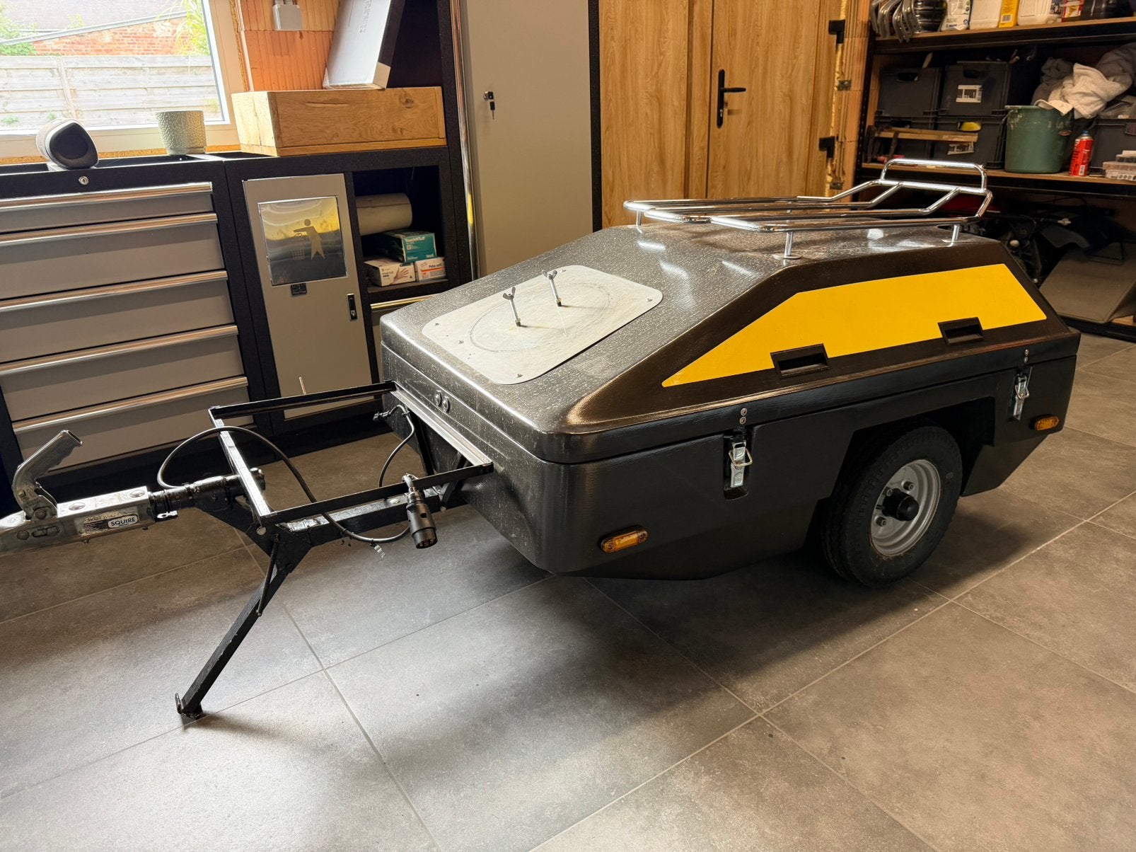 Motor aanhangwagen bagagewagen, Enlèvement