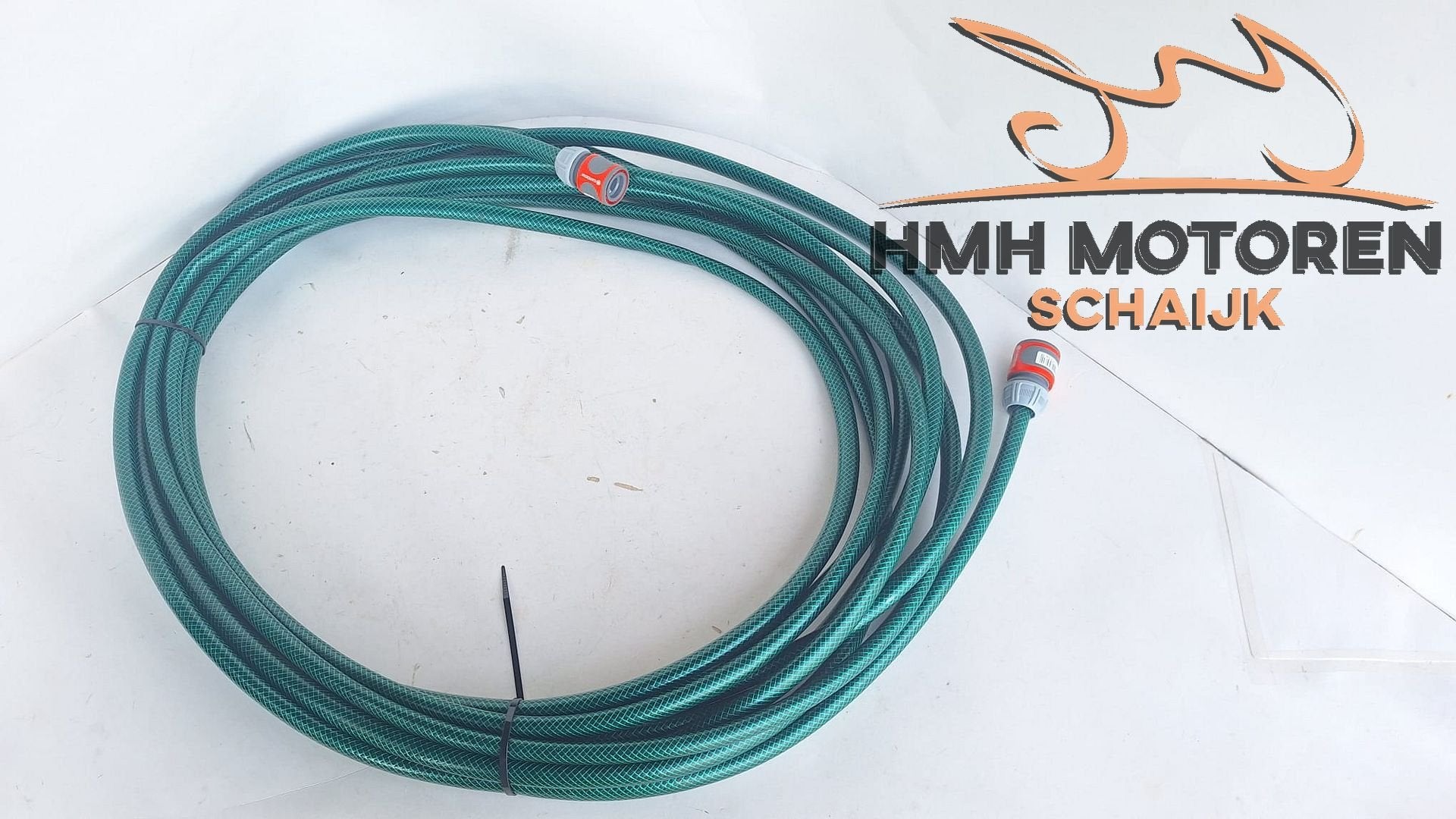 Tuyau d'arrosage Gardena de 20 mètres + 2 raccords, neuf, -, Comme neuf, -, -