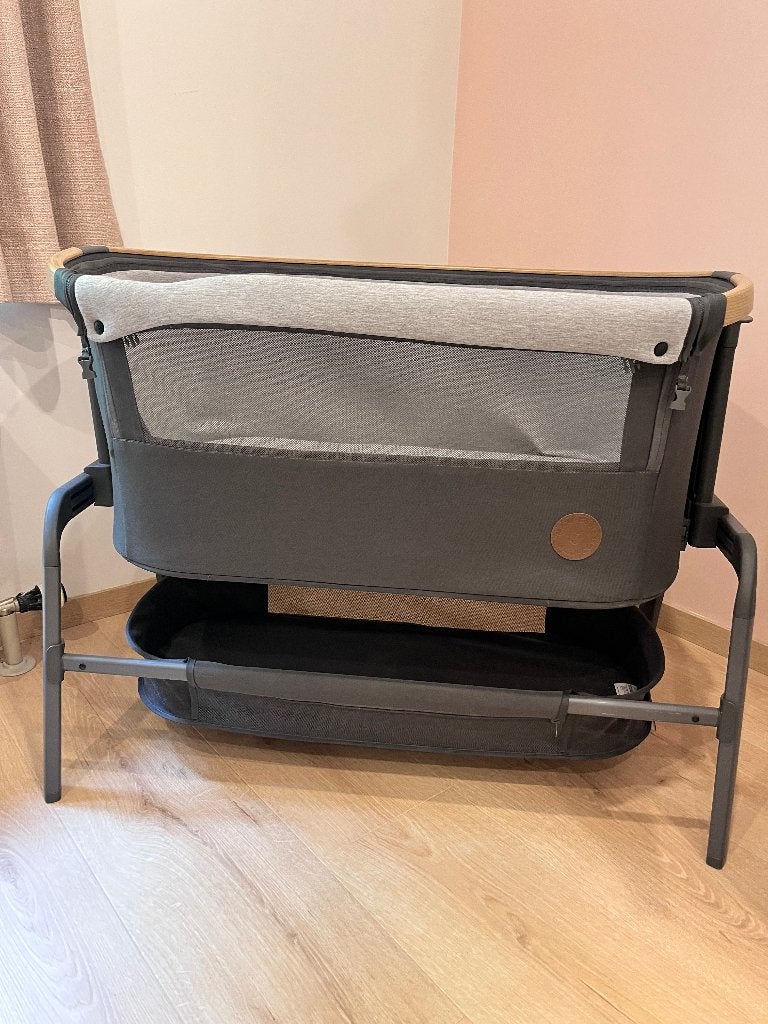 Maxi-Cosi Iora Co-sleeper Essential Graphite, Enfants & Bébés, Berceaux & Lits, Utilisé, Lit de voyage, Enlèvement
