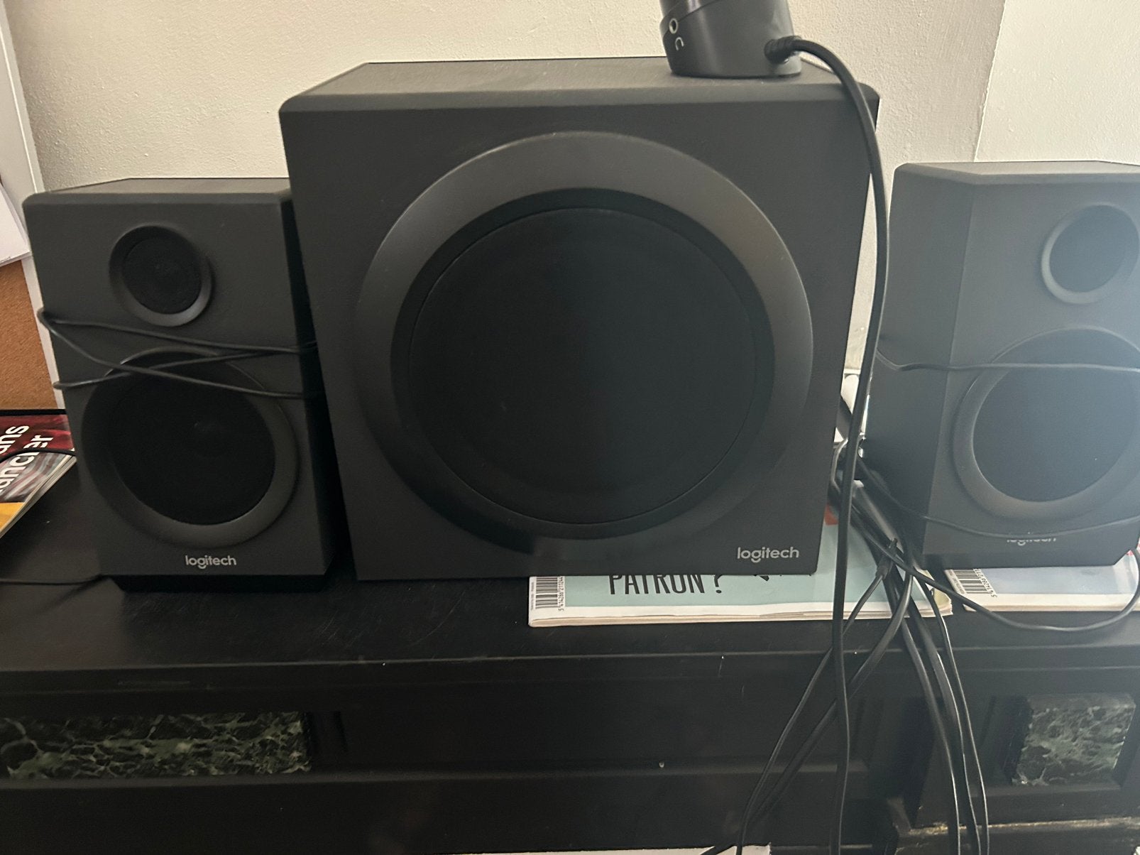 Enceinte logitech, Enlèvement, Utilisé