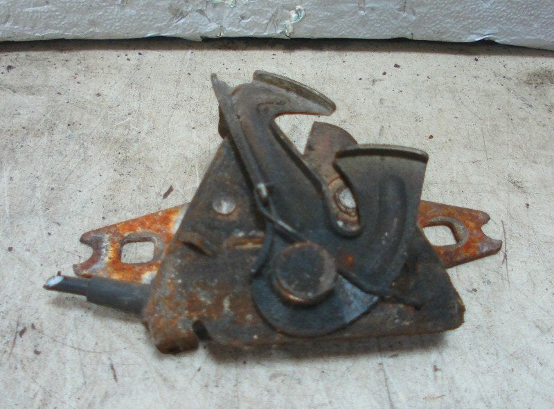 MOTORKAP SLOT Volkswagen Polo II (86CF) (01-1992/12-1994), Auto-onderdelen, Gebruikt, Volkswagen, Volkswagen AG, Kundenbetreuung@volkswagen.de