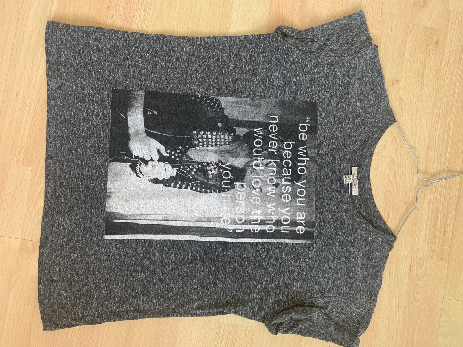 Leuke t shirt, Kleding | Dames, T-shirts, Zo goed als nieuw, Zonder mouw, Grijs, Ophalen