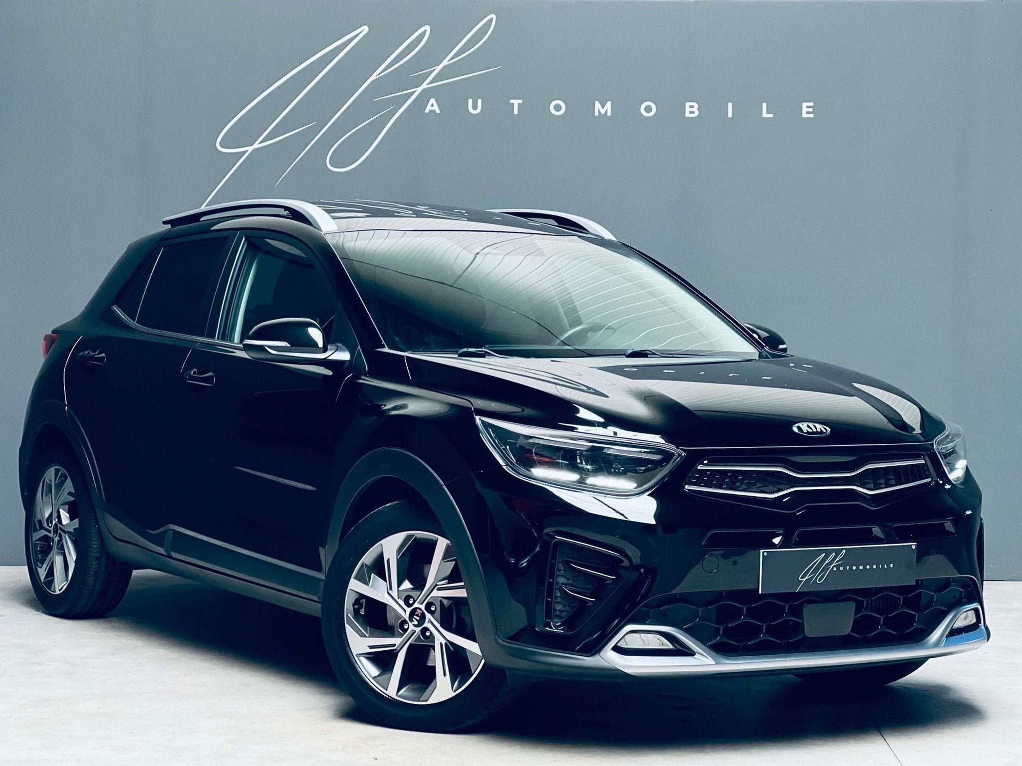 Kia Stonic 1.0i GT Line *AUTOMATIQUE*TOIT OUVRANT*CARPLAY*, Gebruikt, Zwart, Bedrijf, 5 zetels