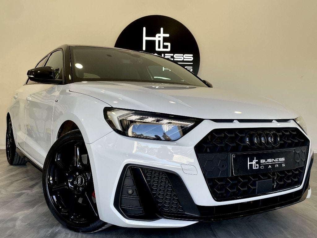 Audi A1 30 TFSi/ S-TRONIC/ 3X S-LINE/ SHADOW LOOK PLUS/ LED, Auto's, Audi, Dealer onderhouden, Lichtsensor, Leder en Stof, Wit