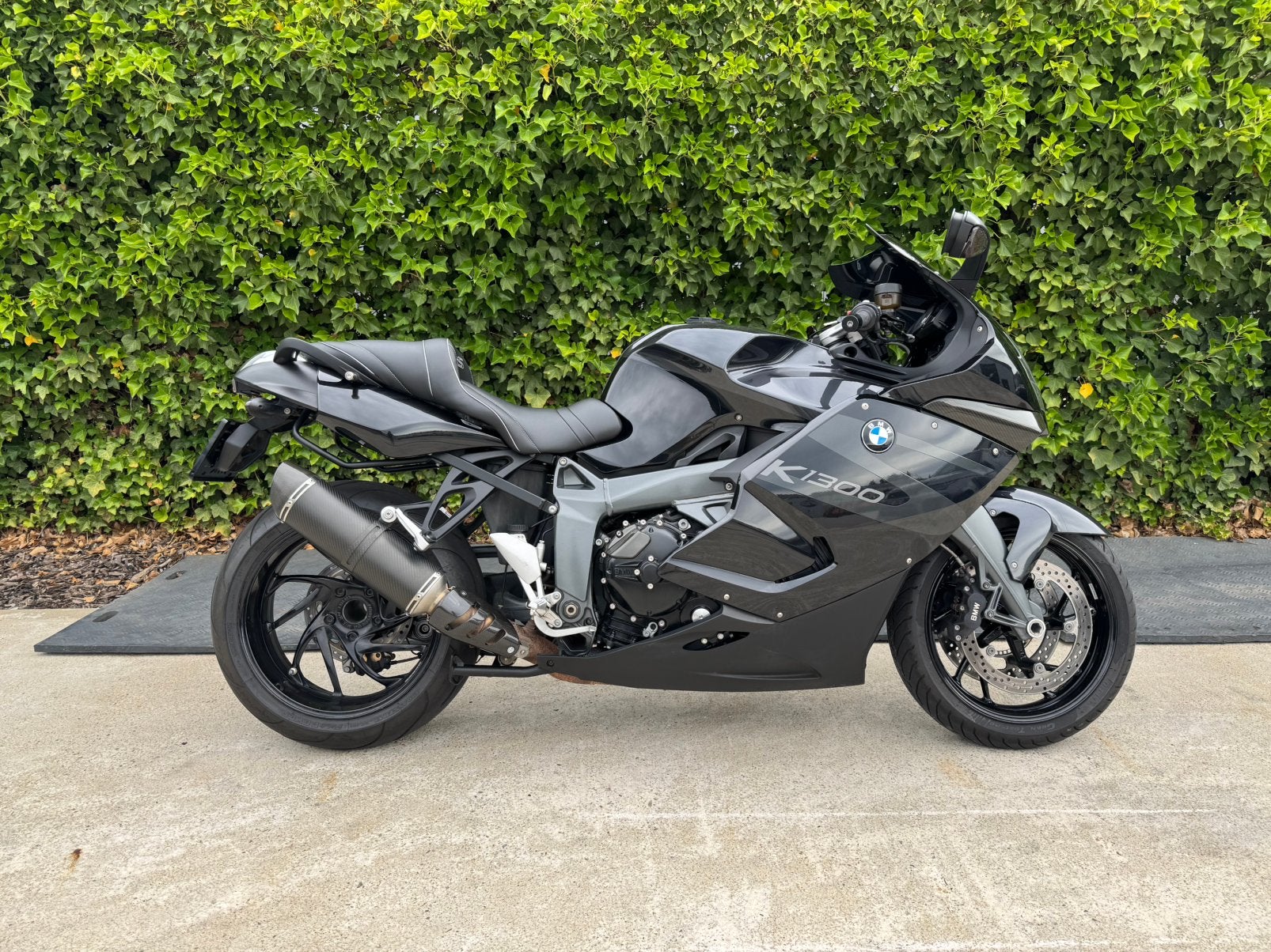 BMW K1300S, Motoren, Motoren | BMW, Bedrijf, 4 cilinders, ABS, Cardan-aandrijving, Electronisch instelbare dempers, Handvatverwarming