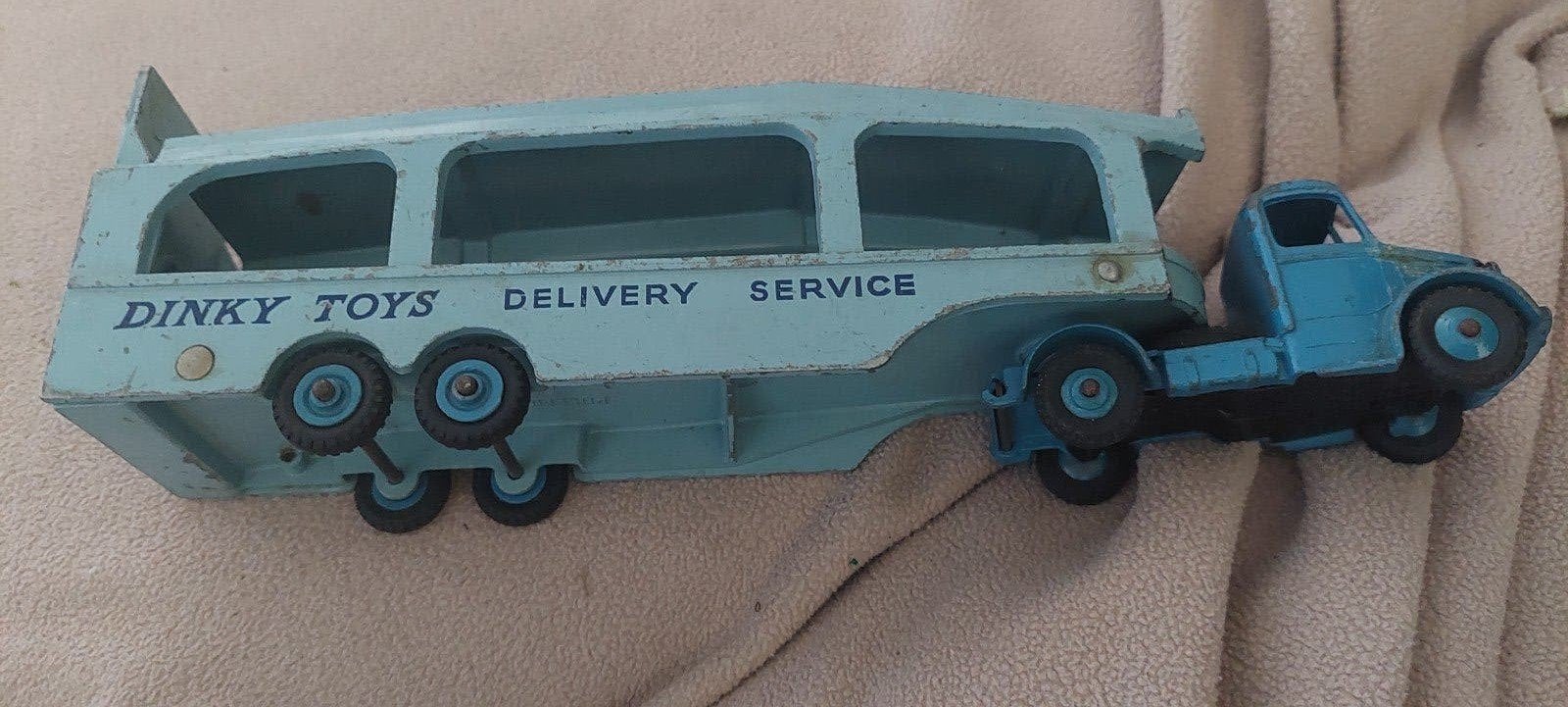 Dinky toys delivery service, Verzamelen, Automerken, Motoren en Formule 1, Ophalen of Verzenden