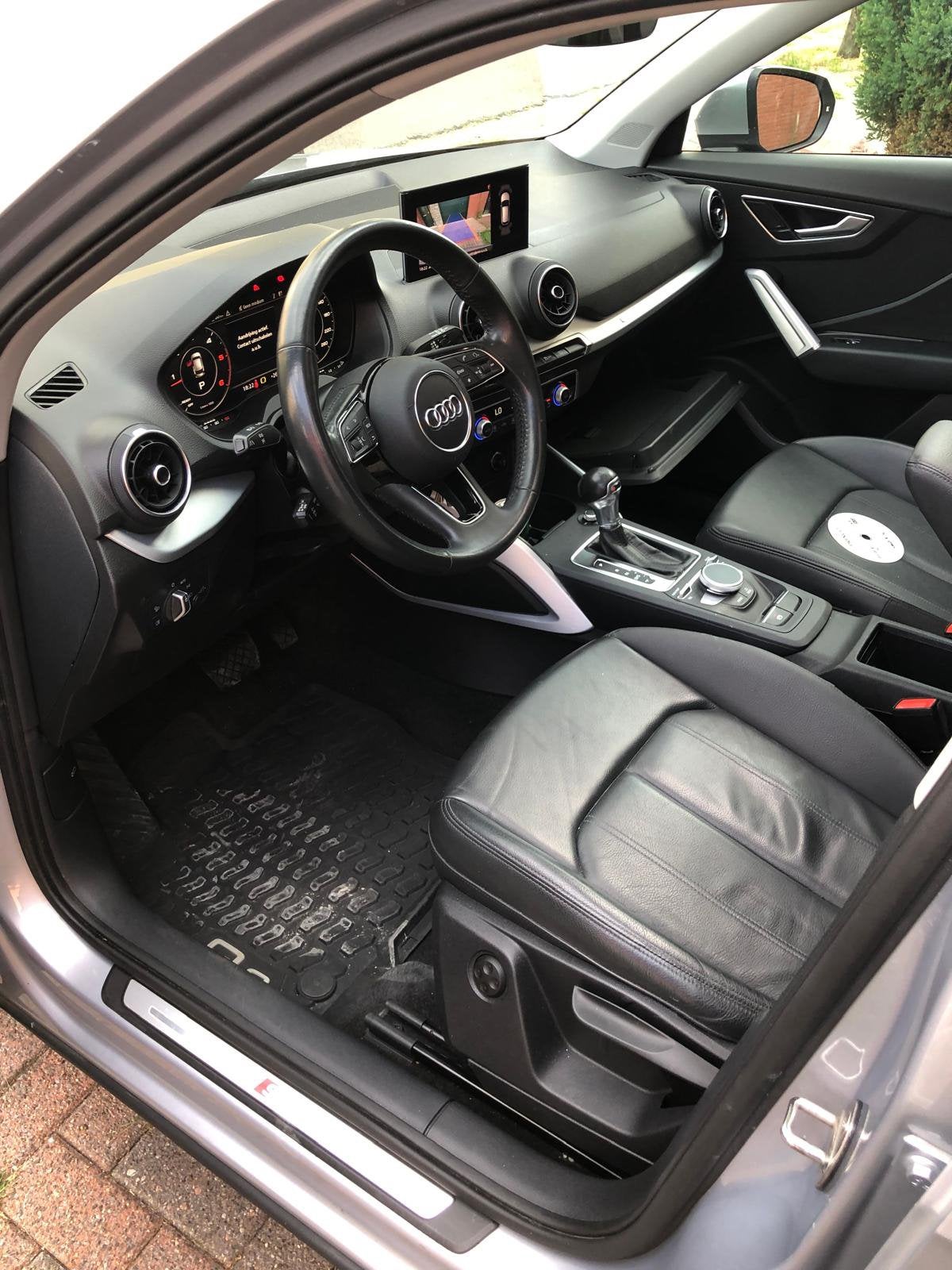 AUDI Q2 2000CC 35 TDİ QUATTRO 150PK S-line FULL OPTİON, Autos, Audi, Cuir, Argent ou Gris, Achat, Carnet d'entretien