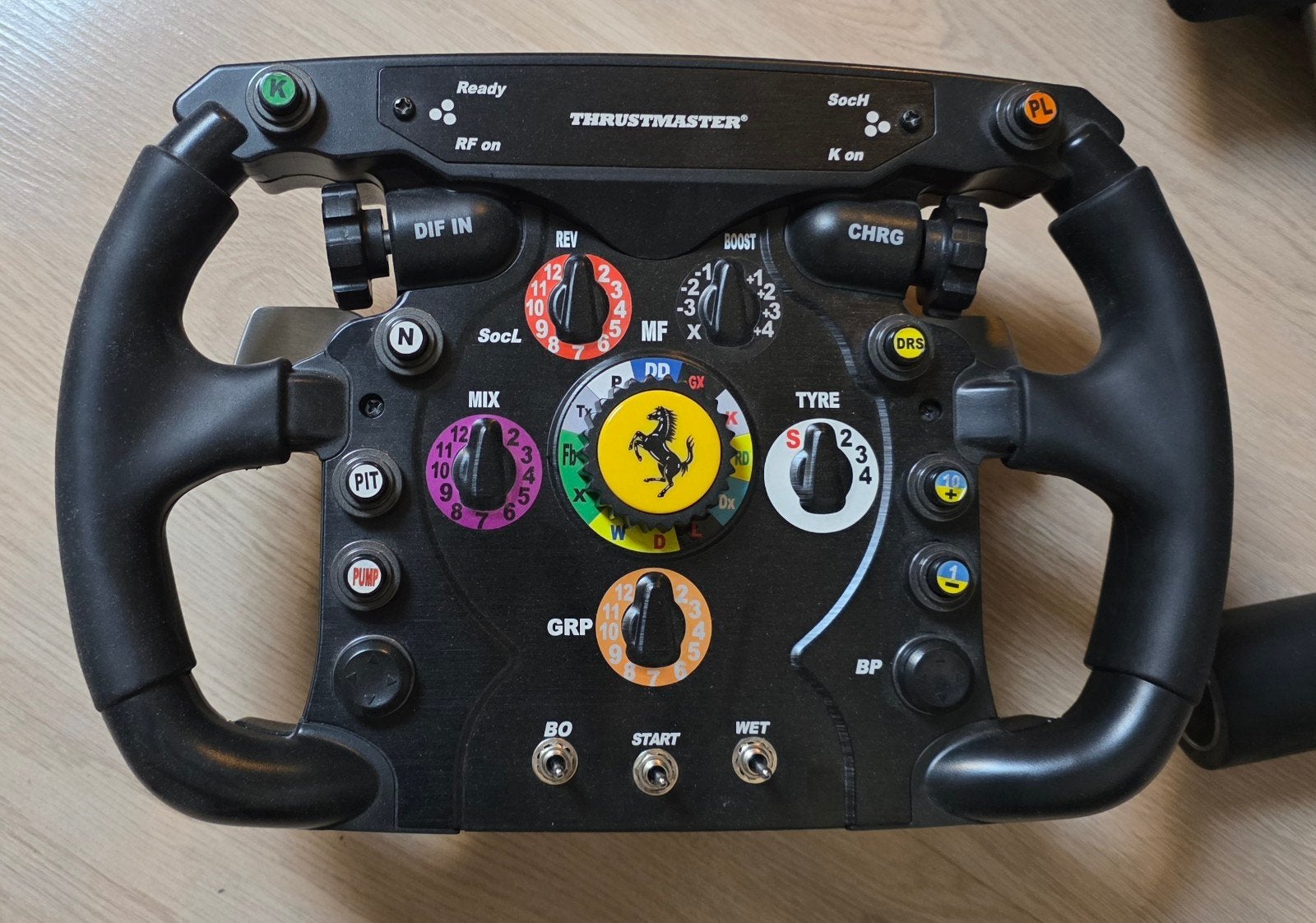thrustmaster wheel F1 add on, Consoles de jeu & Jeux vidéo, Consoles de jeu | Sony Consoles | Accessoires, Enlèvement, Comme neuf
