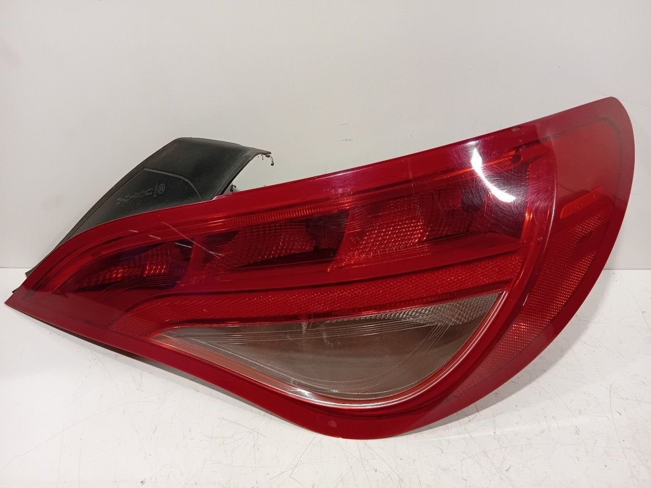 Achterlicht carrosserie rechts Mercedes-Benz CLA, Onderdelen@venauto.nl, Van der Ven Autorecycling B.V., Gebruikt, Ettenseweg 76, 4706 PB Roosendaal, The Netherlands