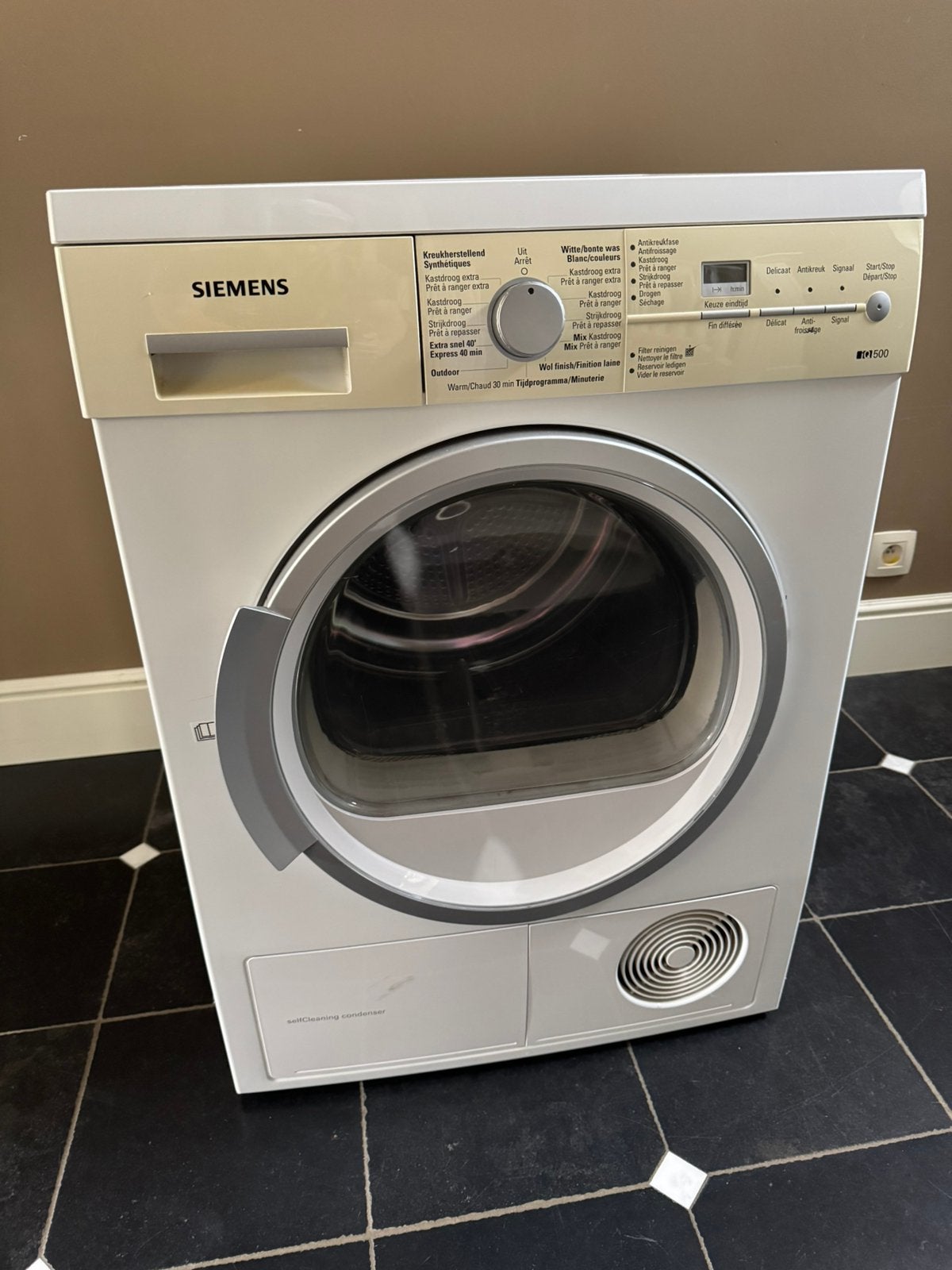 Siemens warmtepomp droogkast IQ500, Elektronische apparatuur, Droogkasten, Ophalen, 6 tot 8 kg, Anti-kreukfase, Zo goed als nieuw