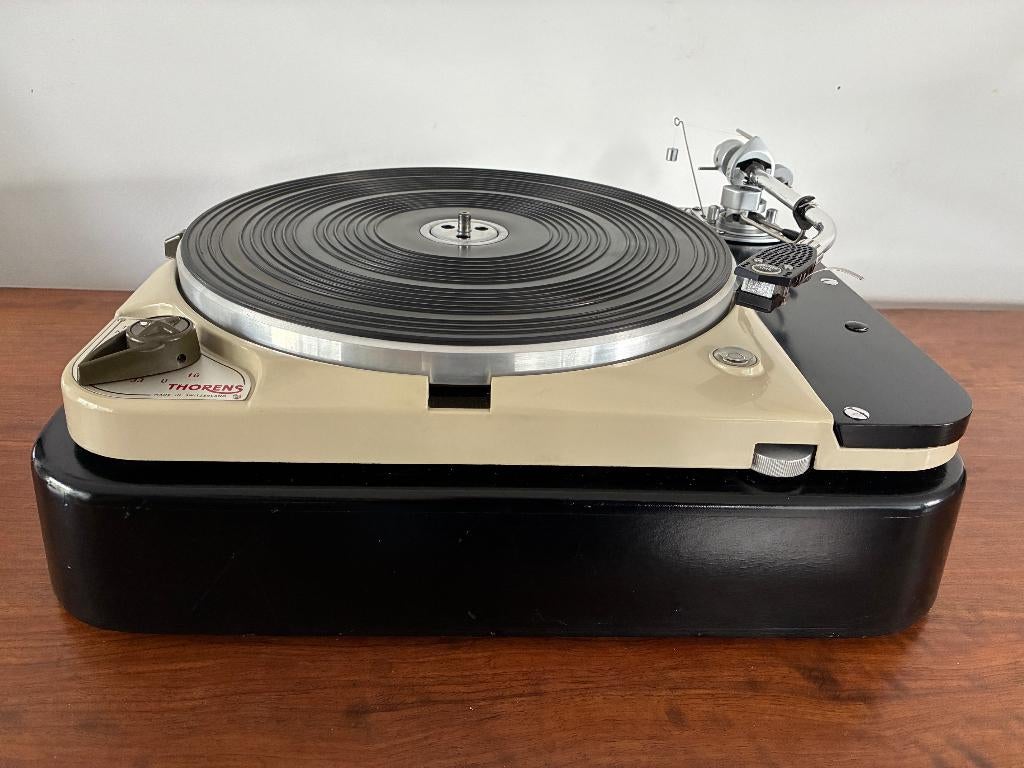THORENS TD124 MK1 + SME 3009 II + Ortofon ST 104, Réglage pitch, Tourne-disque, Reconditionné, Thorens