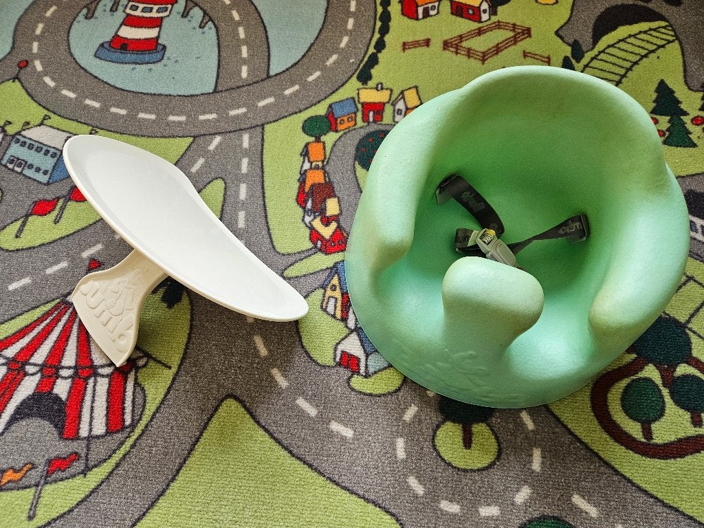 Bumbo babyzitje met verwijderbare tafel, Enlèvement, Comme neuf, Autres types, Ceinture(s)