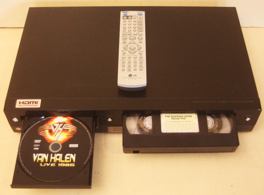 LG Videorecorder & DVD In Eén Toestel / Model V390HP / 6Head, Ophalen of Verzenden, Zo goed als nieuw