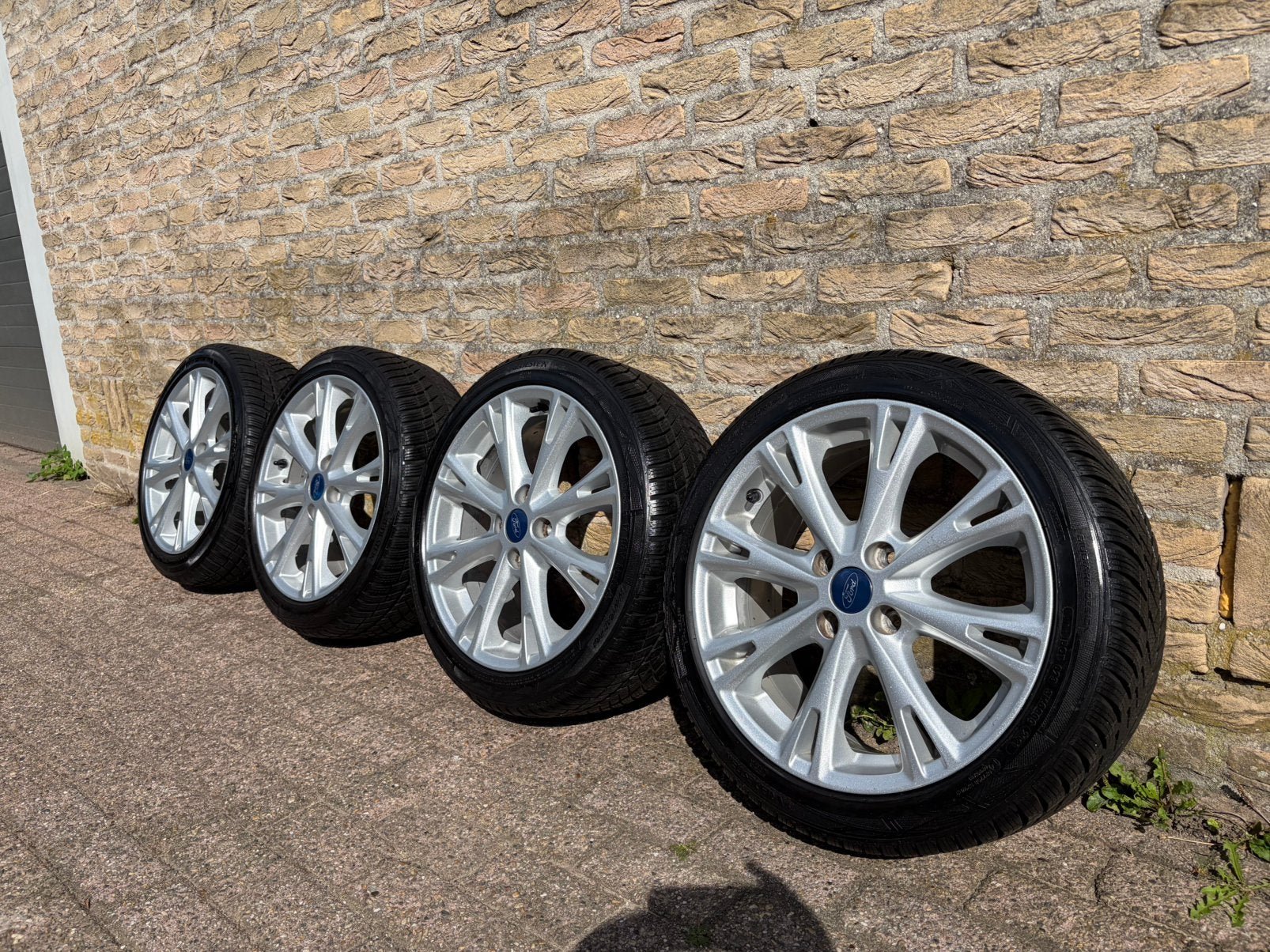 Te koop: Originele Ford Fiesta 17” winterset 7.5mm profiel!, Autos : Pièces & Accessoires, Pneus et Jantes, Pneus hiver, Véhicule de tourisme