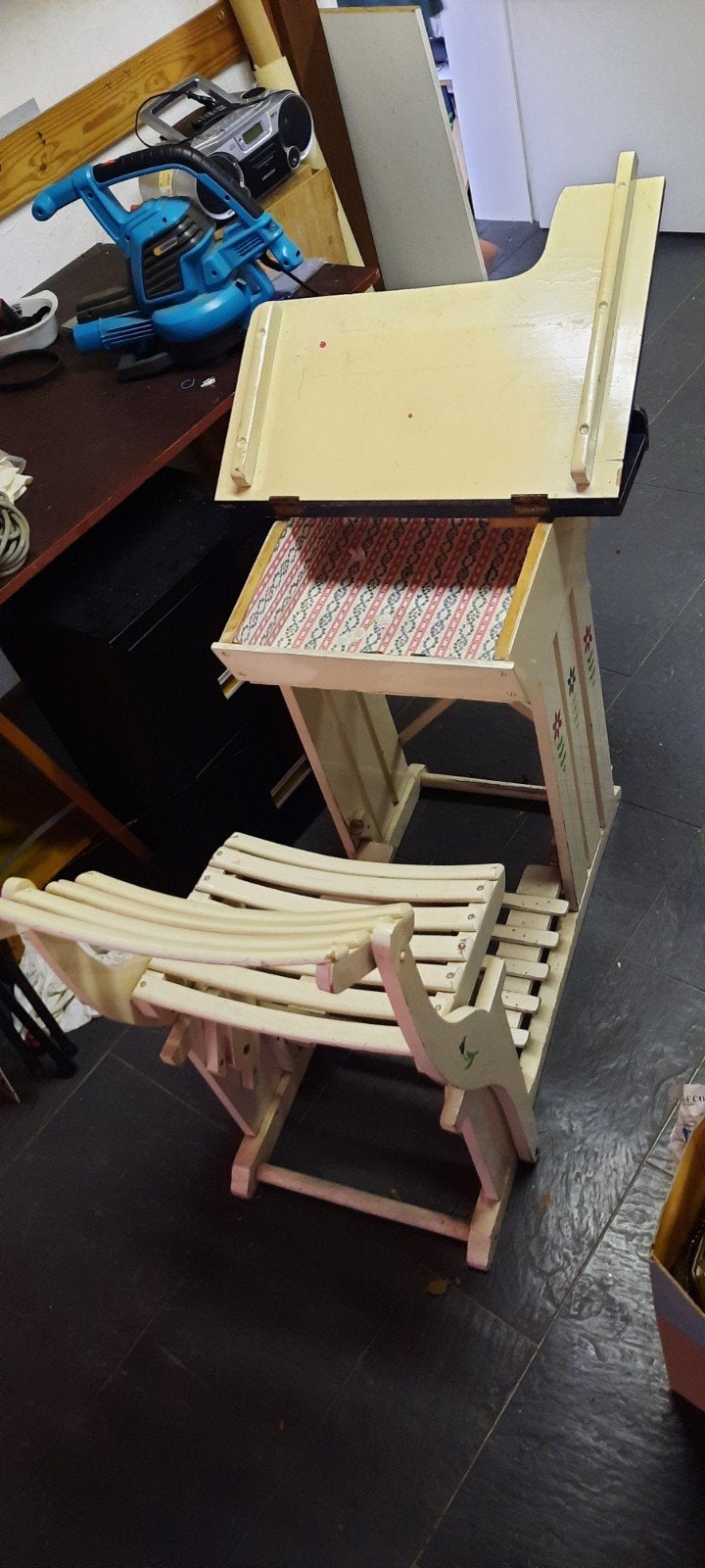 Banc d'écolier vintage