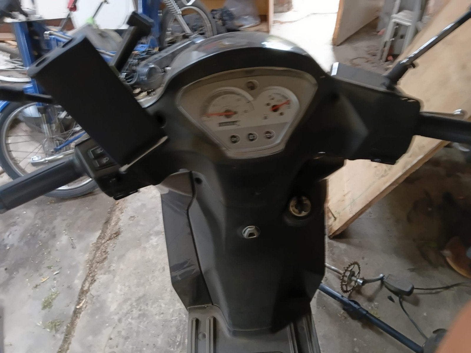 Scooter 1000€ prix négociable peu... Fonctions, Fietsen en Brommers, Brommers | Tomos, Ophalen of Verzenden