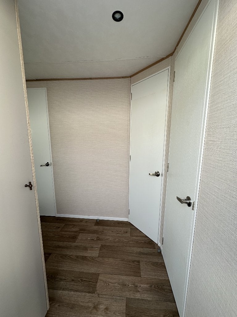 DSV OAK 900x400 — 2 chambres, Caravanes & Camping, Jusqu'à 2