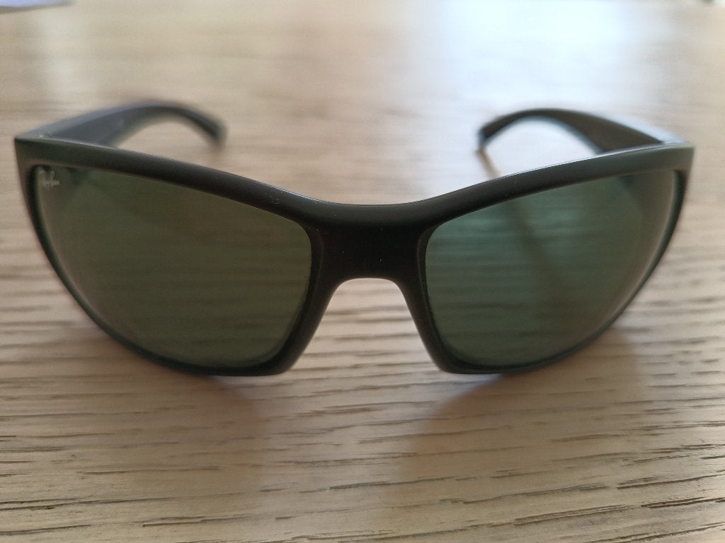 Ray-Ban rb4149 601-S zonnebril met groene glazen, Enlèvement ou Envoi, Utilisé, Ray-Ban, Lunettes de soleil