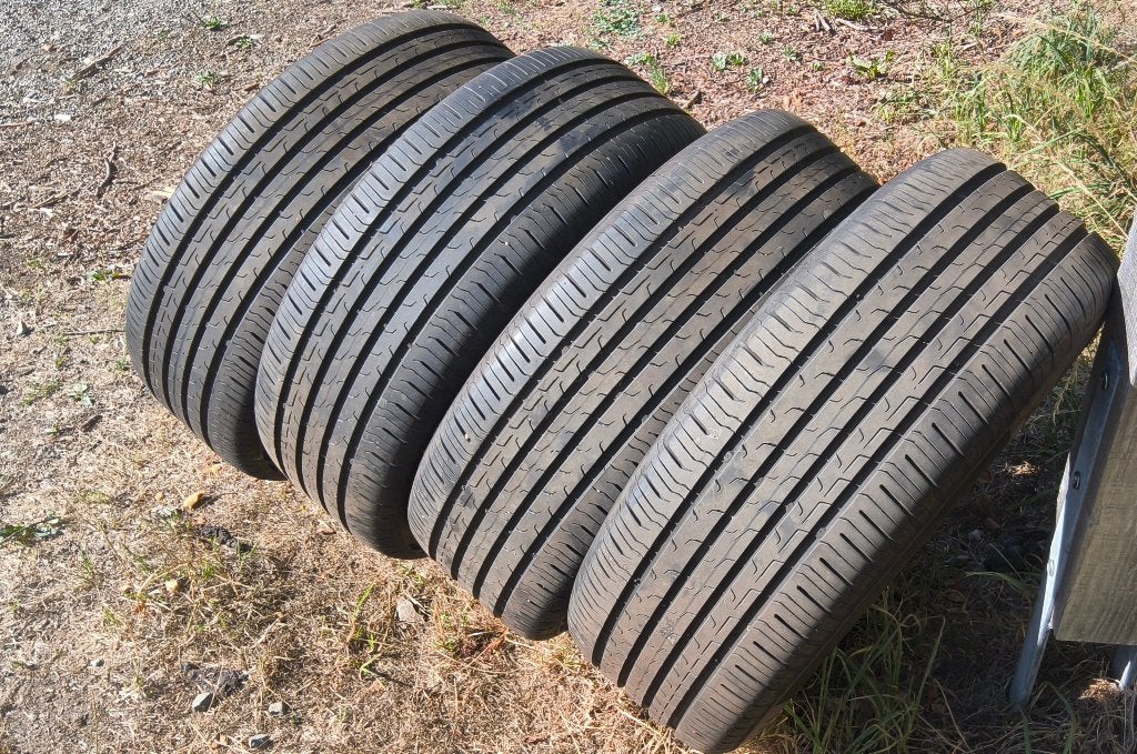 Très bons pneus été Continental 235/55-18 V XL, Ophalen, 18 inch, Gebruikt, 235 mm