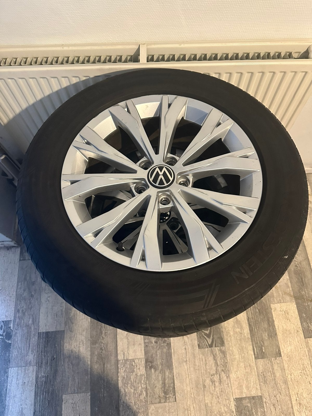 VW tiguan Autobanden 17, Auto-onderdelen, Ophalen, Banden en Velgen