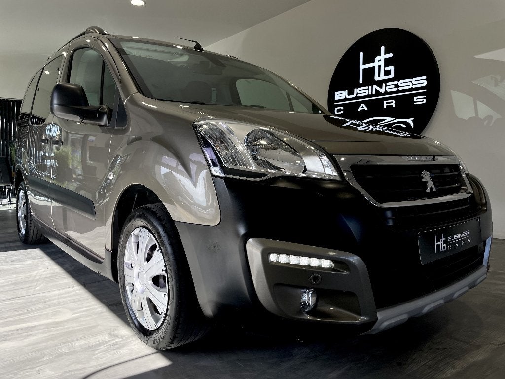 Peugeot Partner 1.6 BLUEHDI/ TEPEE/ 7 PLACES/ GPS/ CLIM, Autos, Peugeot, Argent ou Gris, Achat, Euro 6, Entreprise