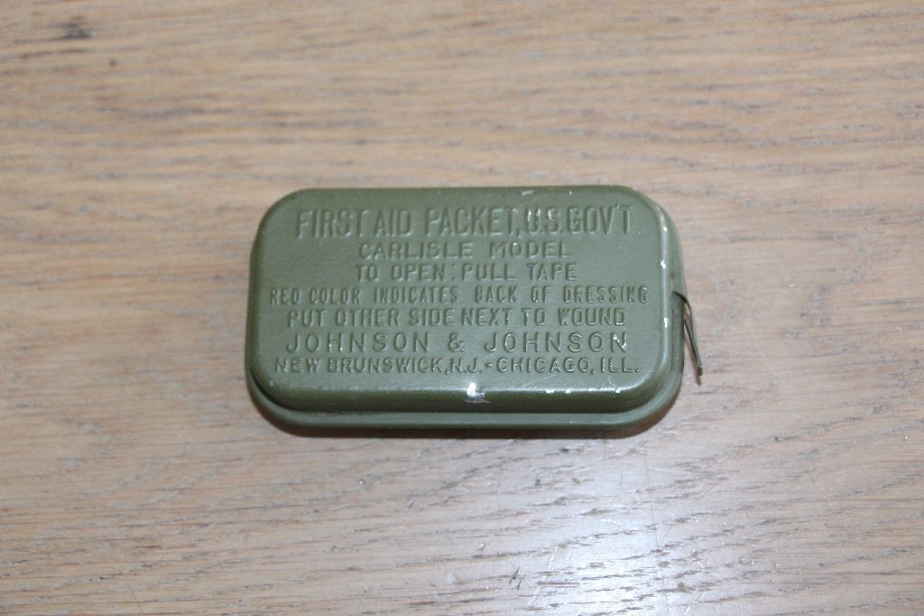 WO2 US first aid kit, Collections, Enlèvement
