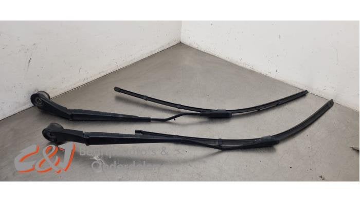 Ruitenwisserarm set van een Ford Tourneo Connect, Auto-onderdelen, Gebruikt, -, -, Ophalen of Verzenden