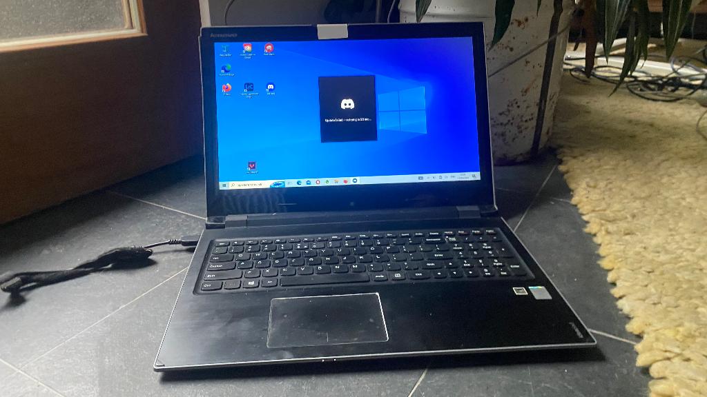 Laptop - Lenovo IdeaPad Flex 15 Model 20309, HDD, 8 GB, Intel i5, Enlèvement