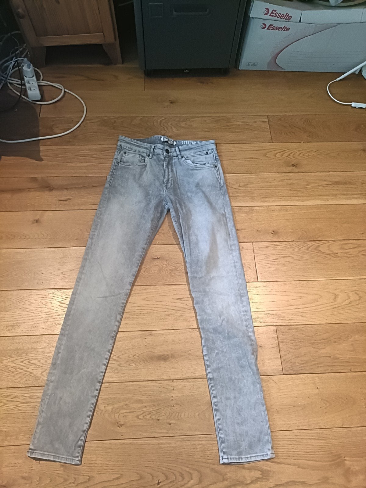 grijze jeansbroek, Ophalen of Verzenden, W27 (confectie 34) of kleiner, Grijs, Gedragen