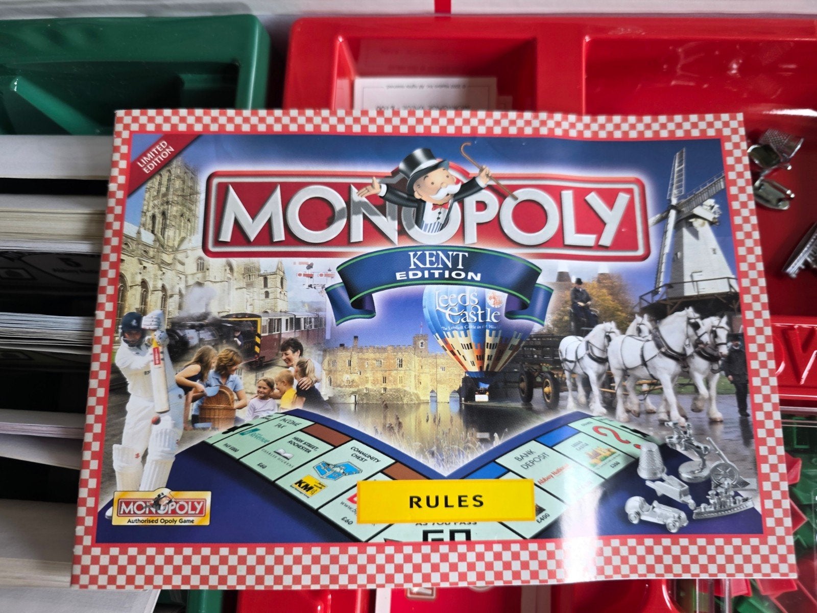 Monopoly Kent version anglaise. Idéal pour découvrir la régi, Enlèvement ou Envoi